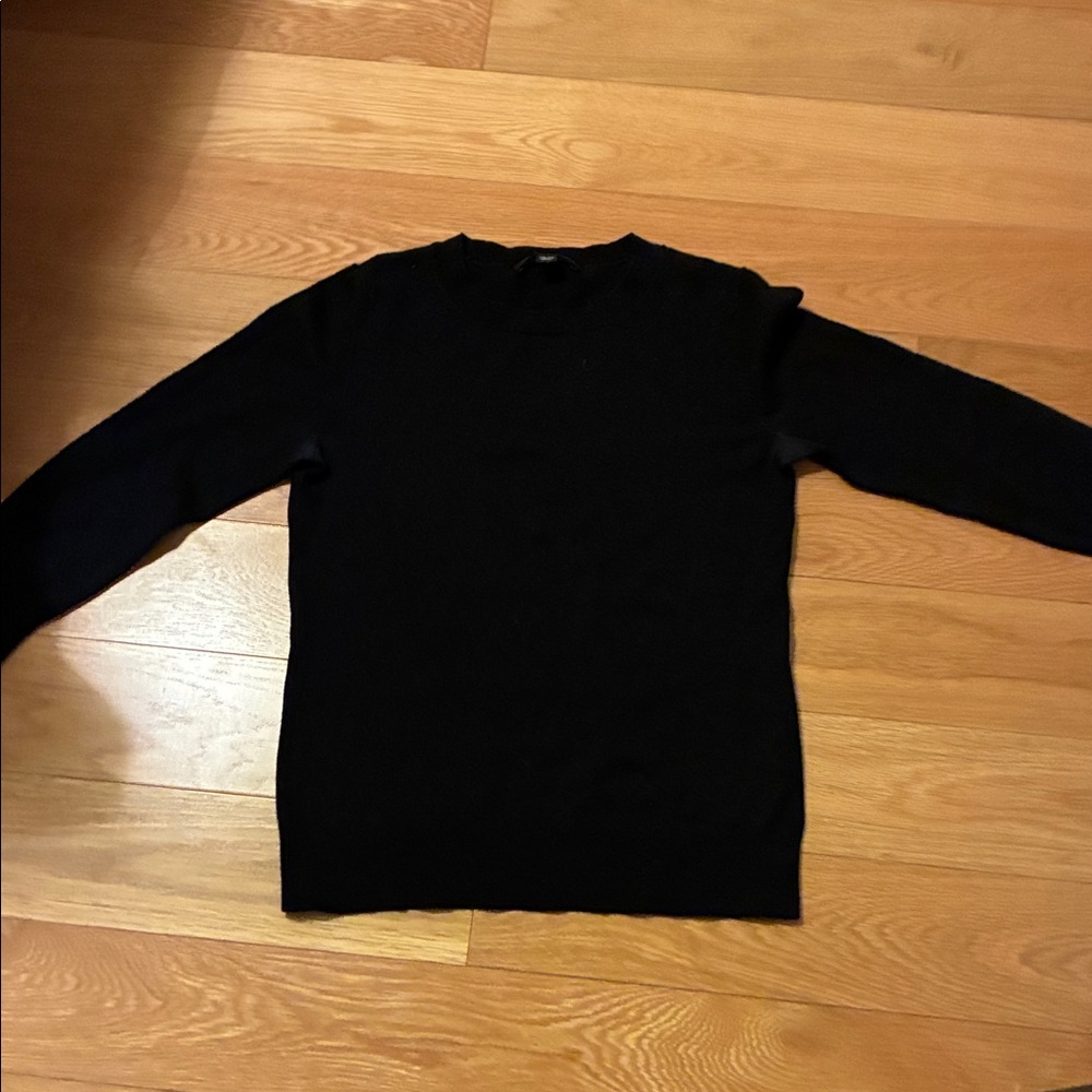 Women’s  Black Sweater/Long sleeve top